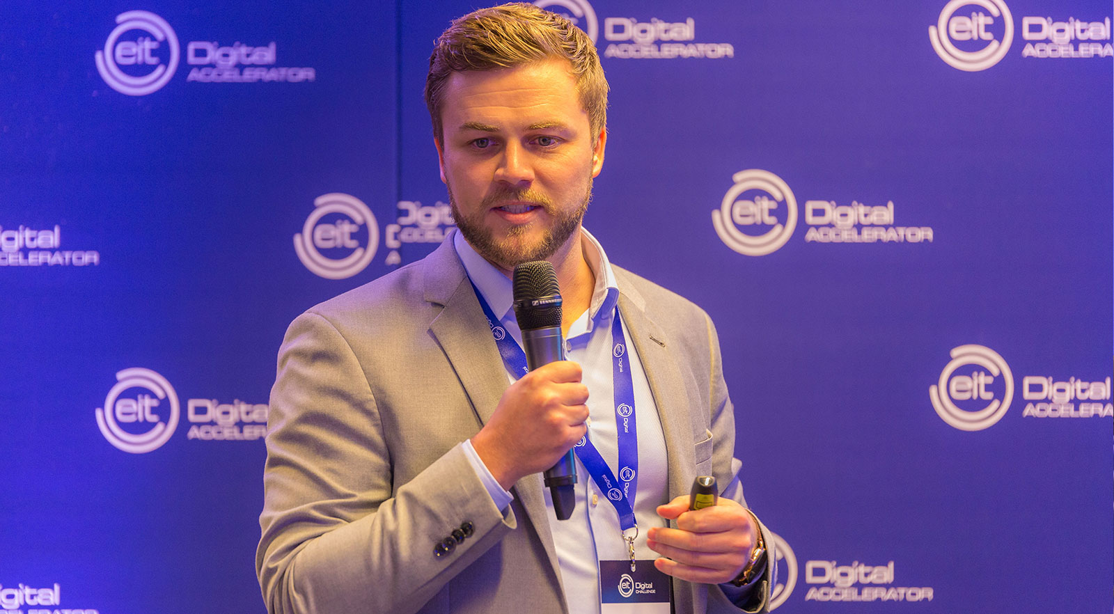 EIT Digital Challenge - Finals - Yannik Kopp on stage - close up